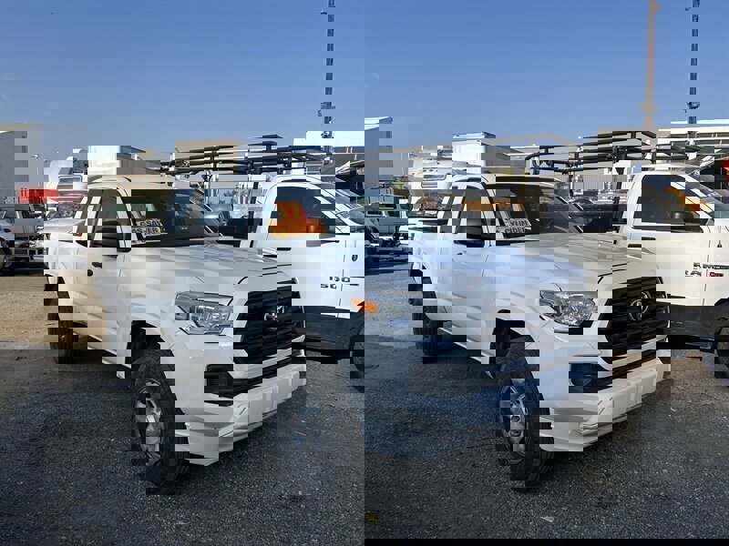 Used 2017 Toyota Tacoma SR image 10