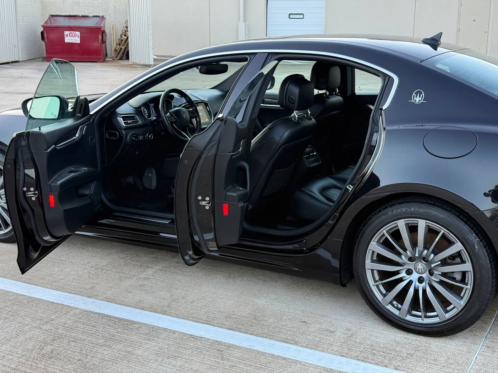 Used 2020 Maserati Ghibli RWD image 11