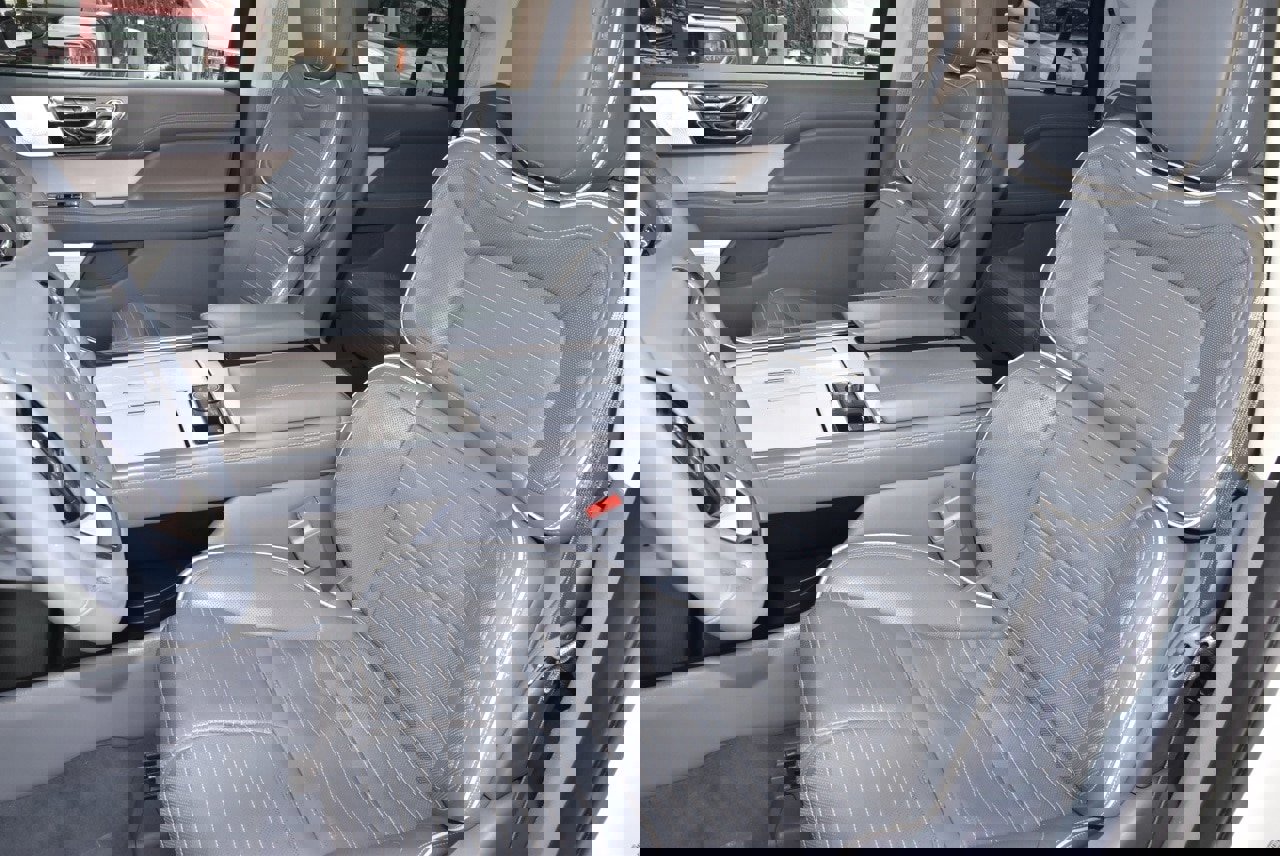 Used 2020 Lincoln Navigator Black Label image 35