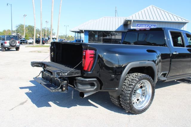 Used 2024 GMC Sierra 3500 Denali w/ Denali Reserve Package image 11
