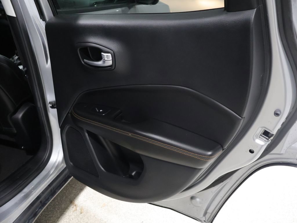 Used 2020 Jeep Compass Limited image 21