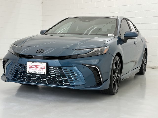 Used 2026 Toyota Camry XSE w/ Premium Plus Package FWD image 4