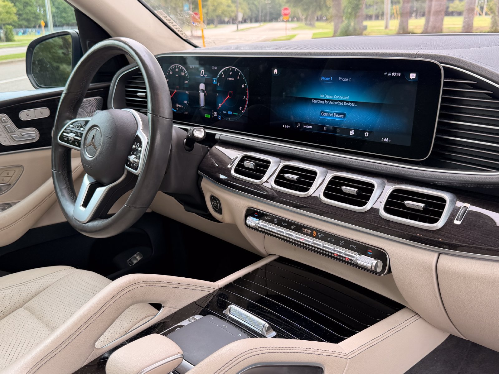 Used 2020 Mercedes-Benz GLS 450 4MATIC image 21