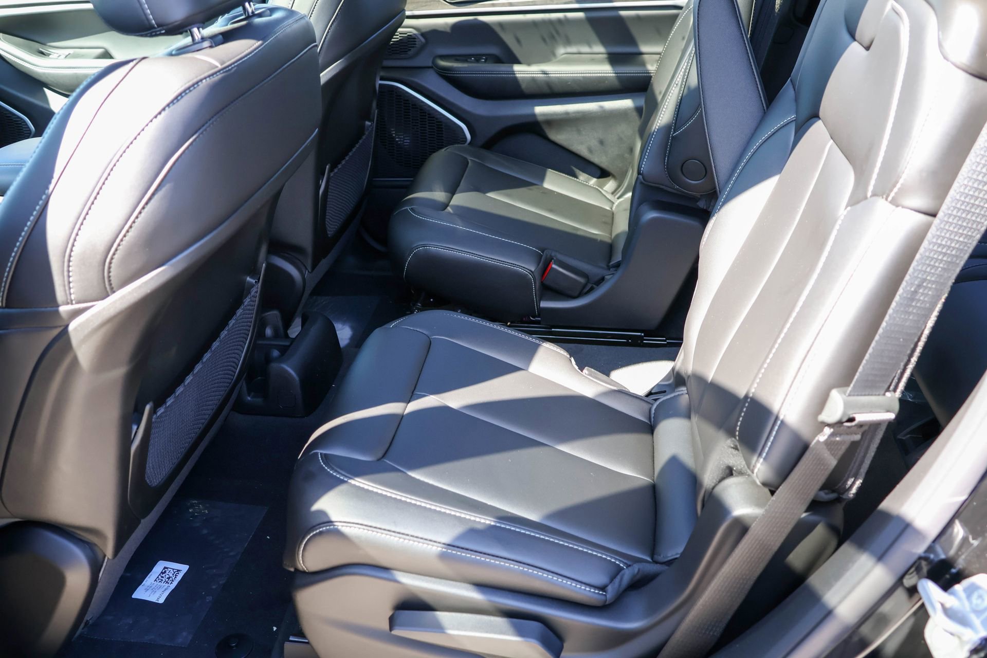 New 2026 Jeep Grand Cherokee L Limited w/ Limited Altitude Package image 17