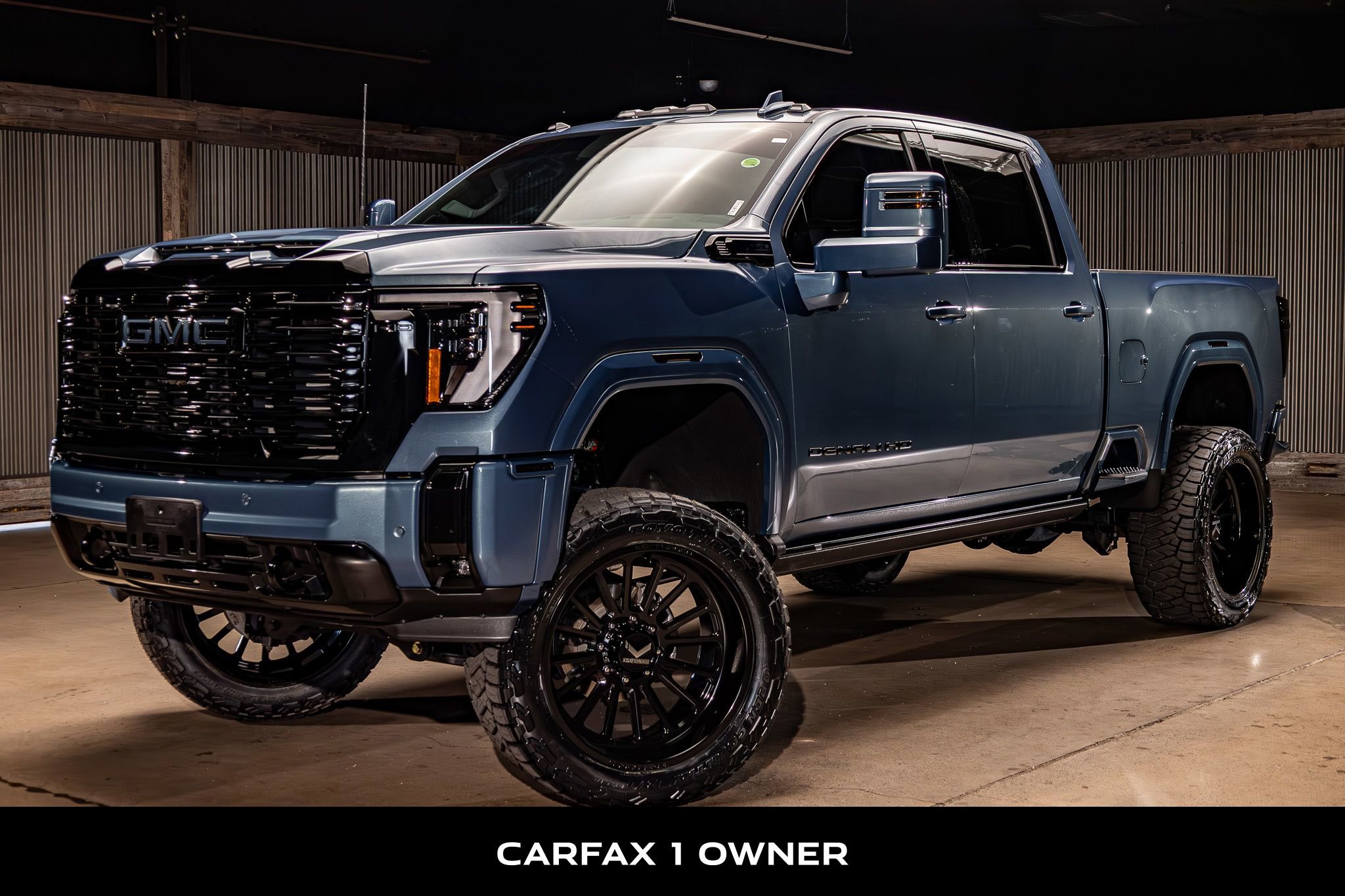 Used 2025 GMC Sierra 2500 Denali Ultimate image 5