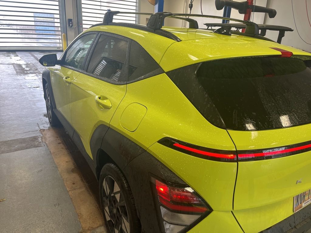 Used 2024 Hyundai Kona SEL w/ Convenience Package image 3