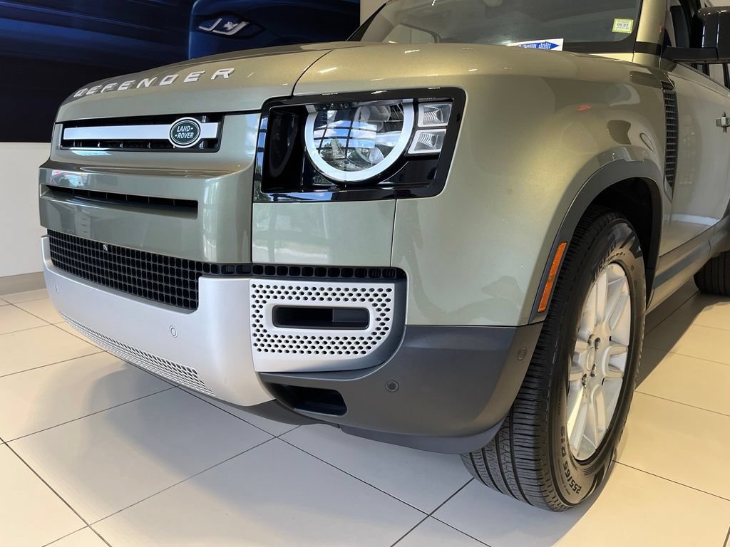 Certified 2020 Land Rover Defender 110 S AWD/4WD image 12