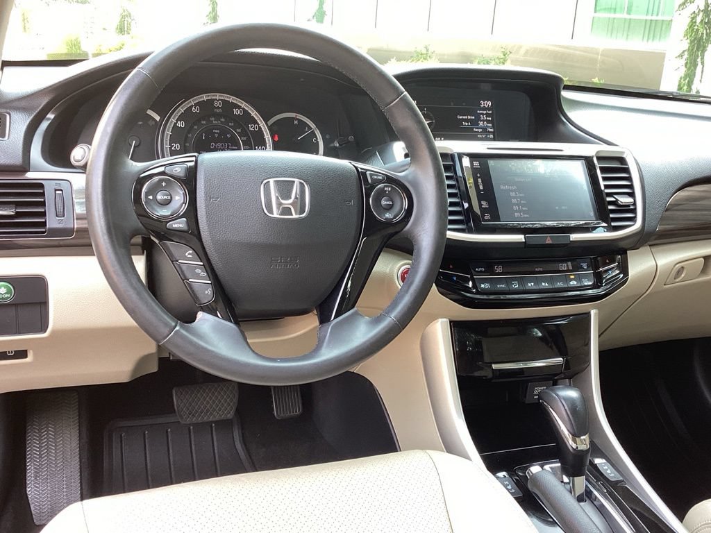 Used 2016 Honda Accord EX-L image 12