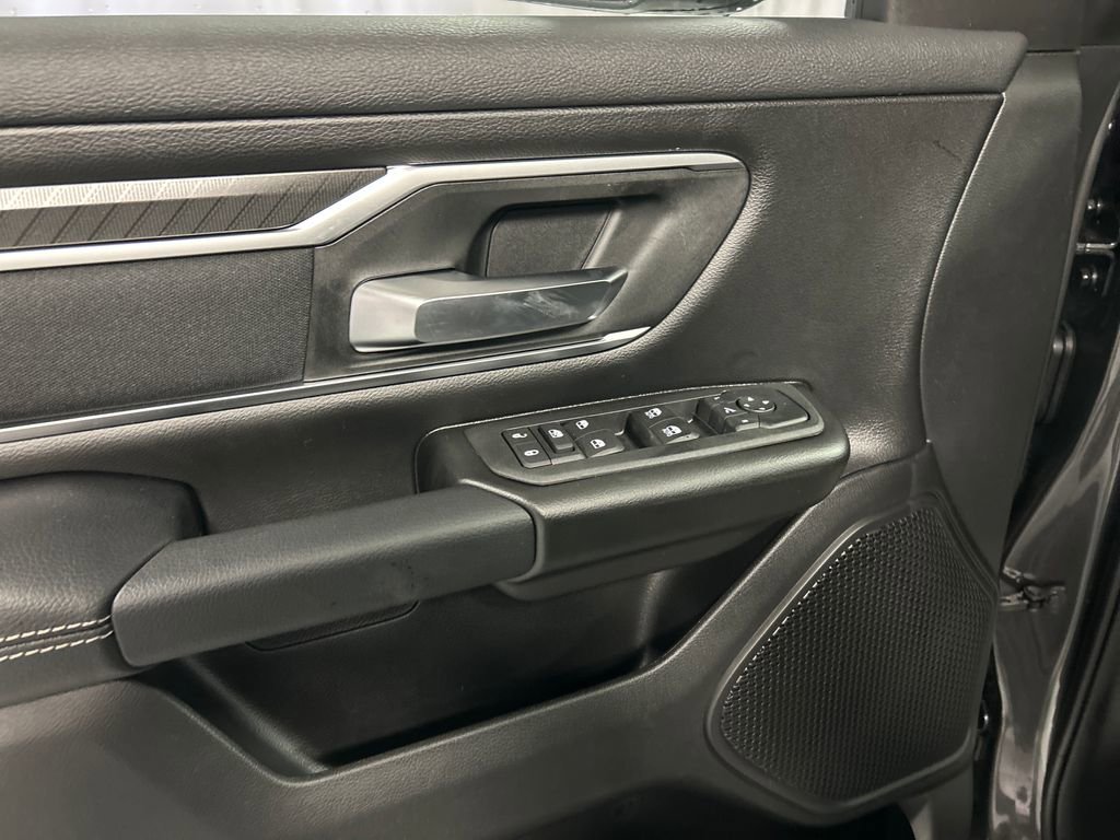 New 2026 RAM 1500 4x4 Crew Cab image 12