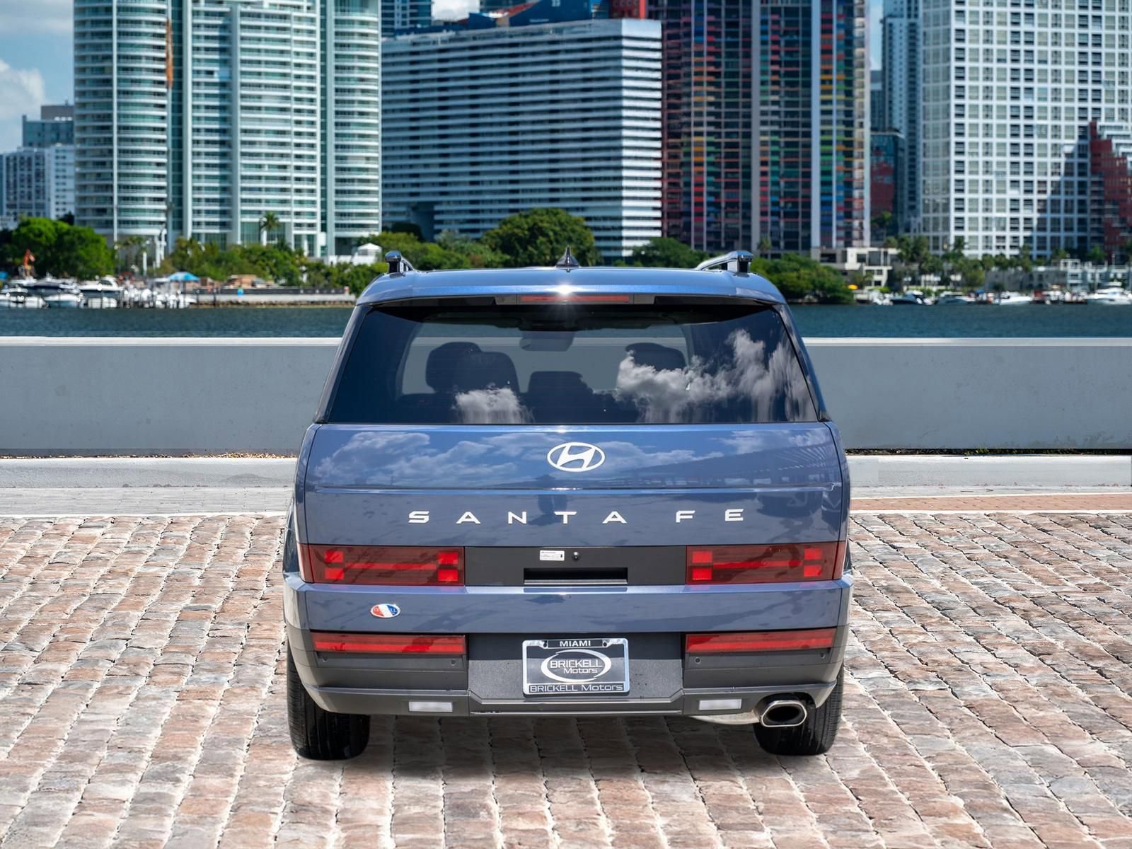 Used 2025 Hyundai Santa Fe SEL FWD image 6