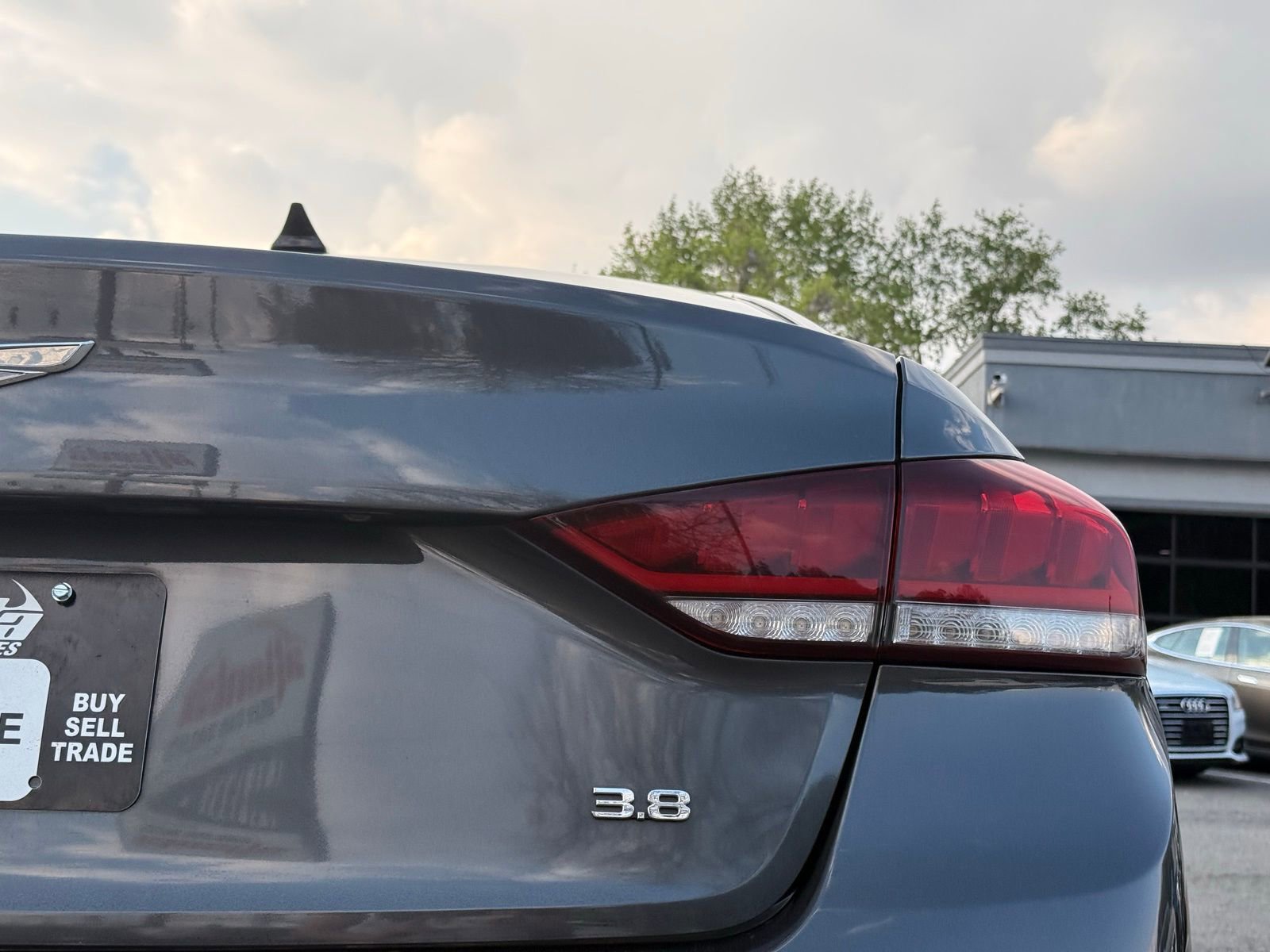 Used 2018 Genesis G80 3.8 w/ Option Group 02 image 10