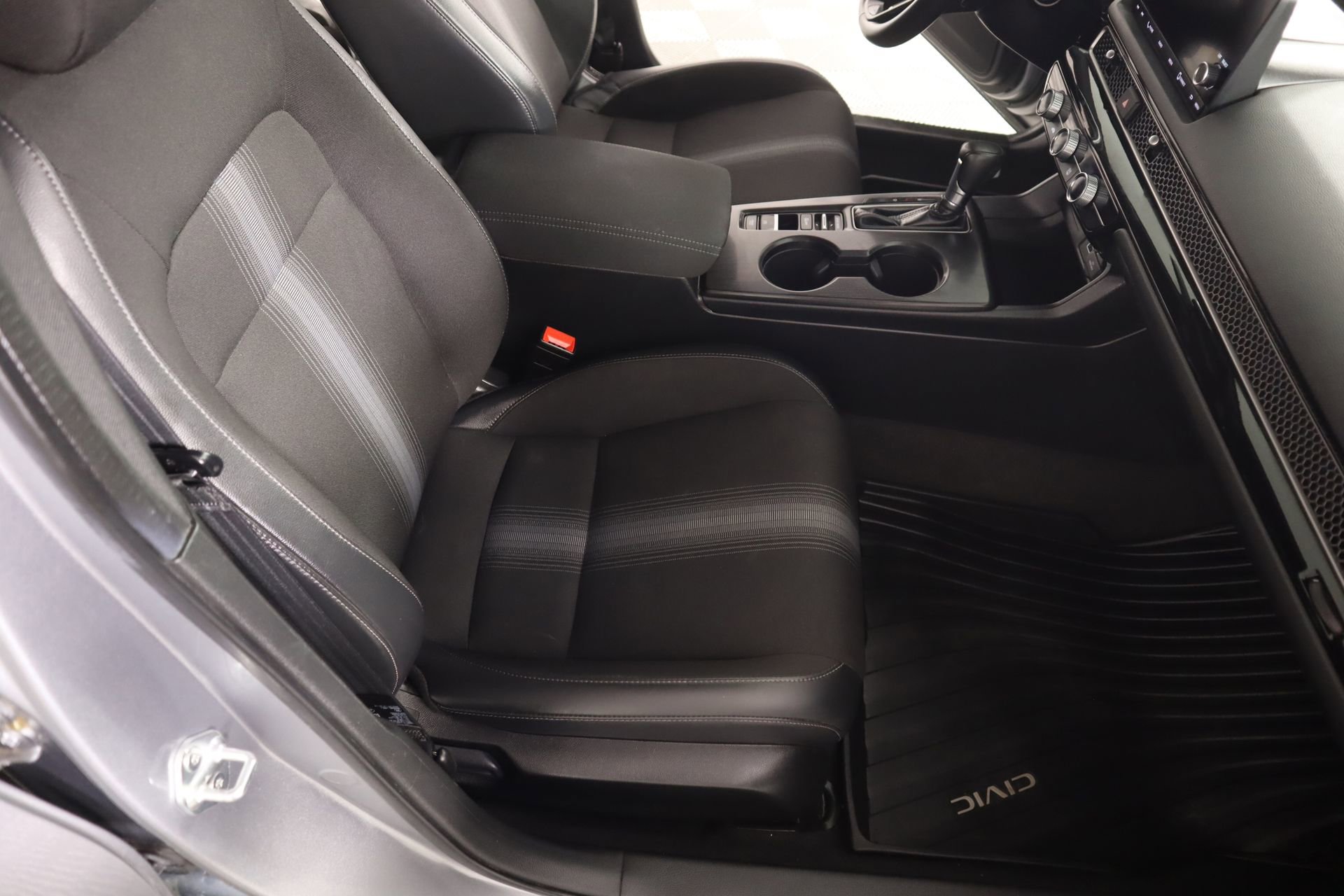 Used 2024 Honda Civic Sport image 12