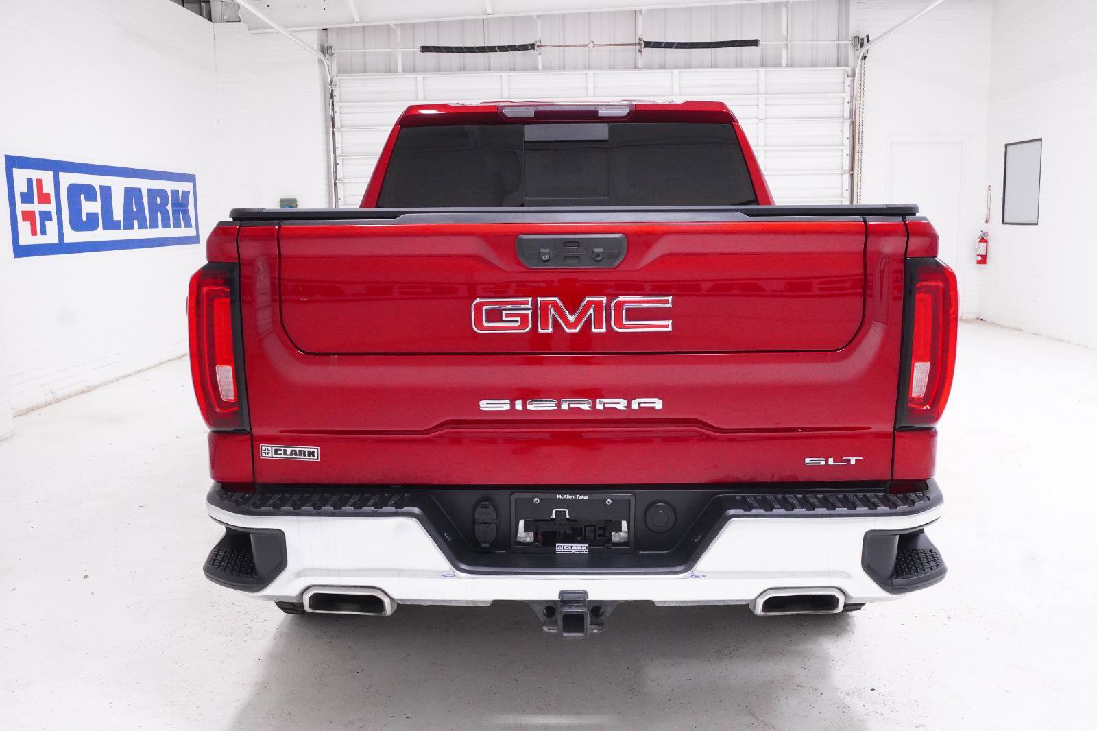 Used 2023 GMC Sierra 1500 SLT AWD/4WD image 6