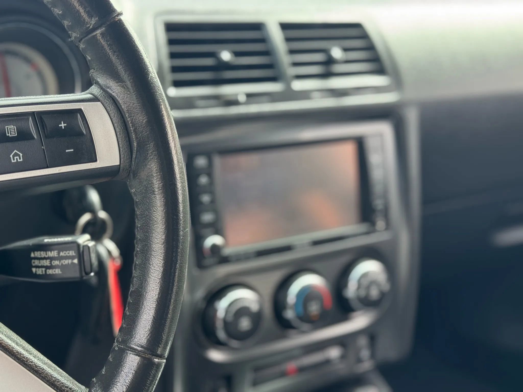 Used 2010 Dodge Challenger R/T image 26