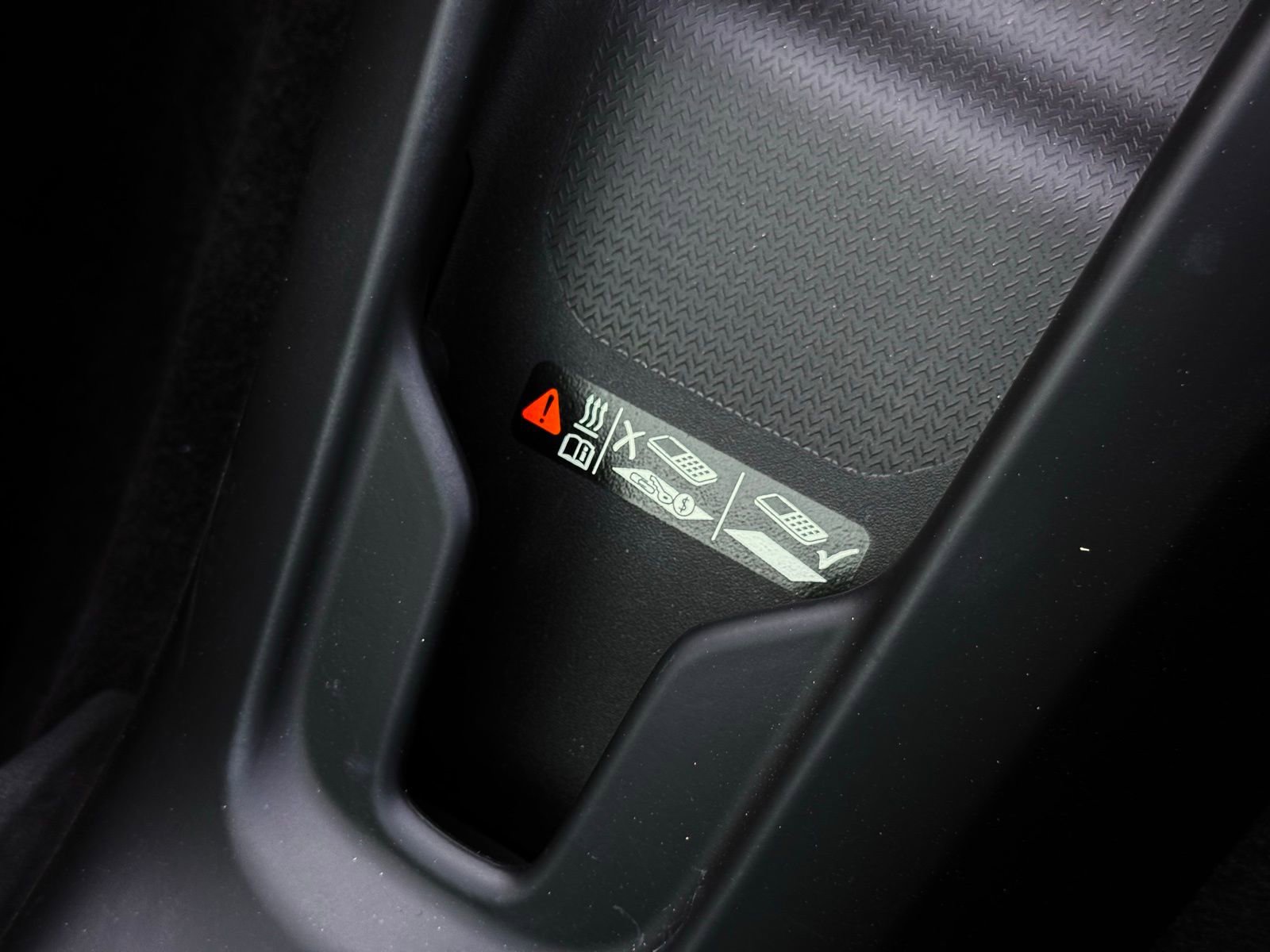 Used 2023 Chevrolet Corvette Stingray Premium Conv w/ Z51 Performance Package image 72