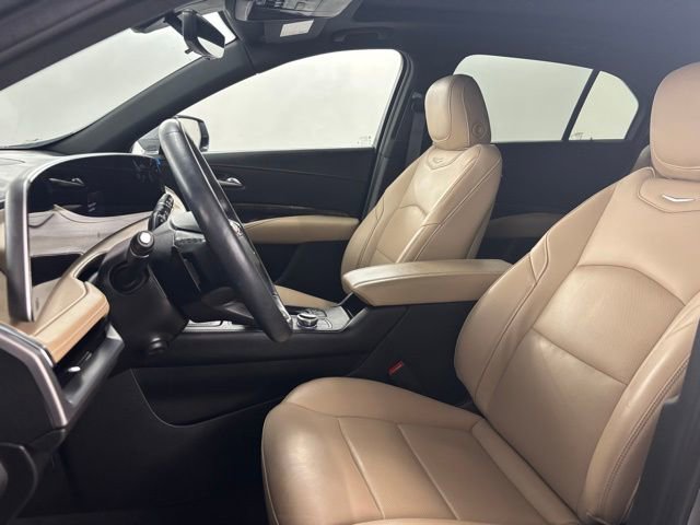 Used 2024 Cadillac XT4 Premium Luxury w/ Technology Package image 16