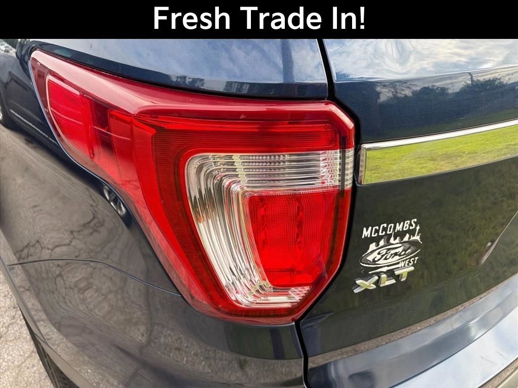 Used 2016 Ford Explorer XLT w/ Equipment Group 202A FWD image 11