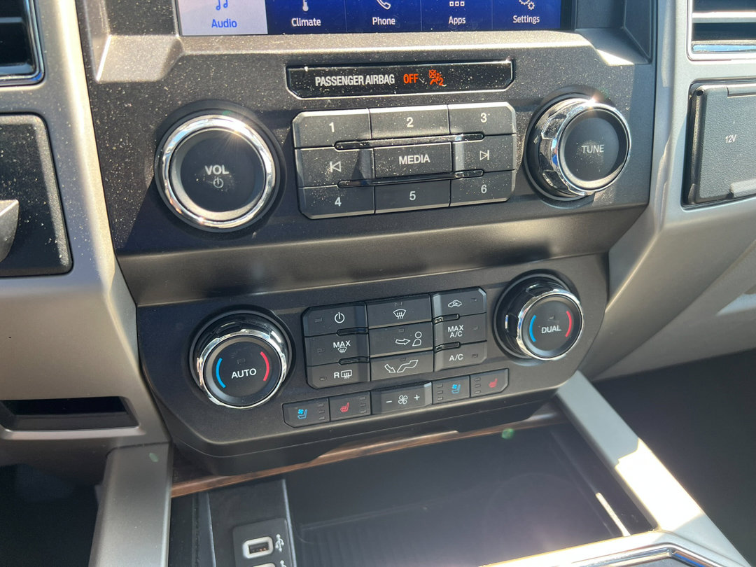 Used 2020 Ford F150 Lariat image 22