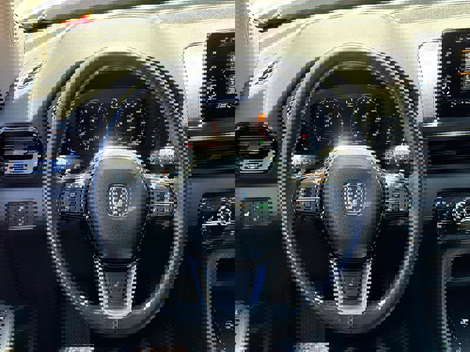 Used 2025 Honda Pilot Elite image 18