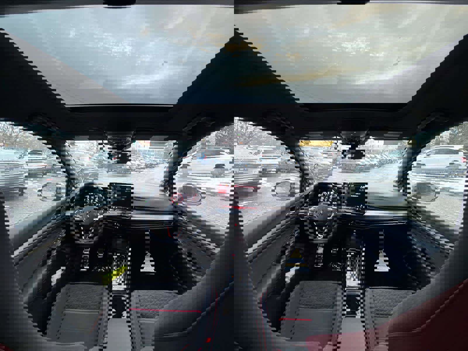 New 2026 Volkswagen GTI SE FWD image 20