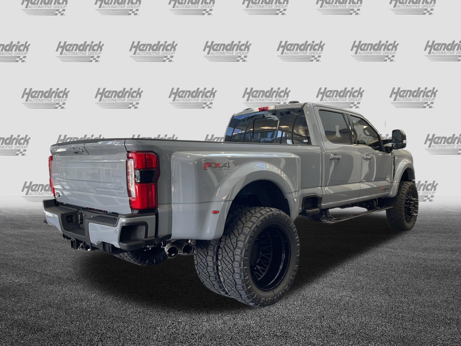 Used 2025 Ford F450 Platinum w/ Platinum Plus Package image 10