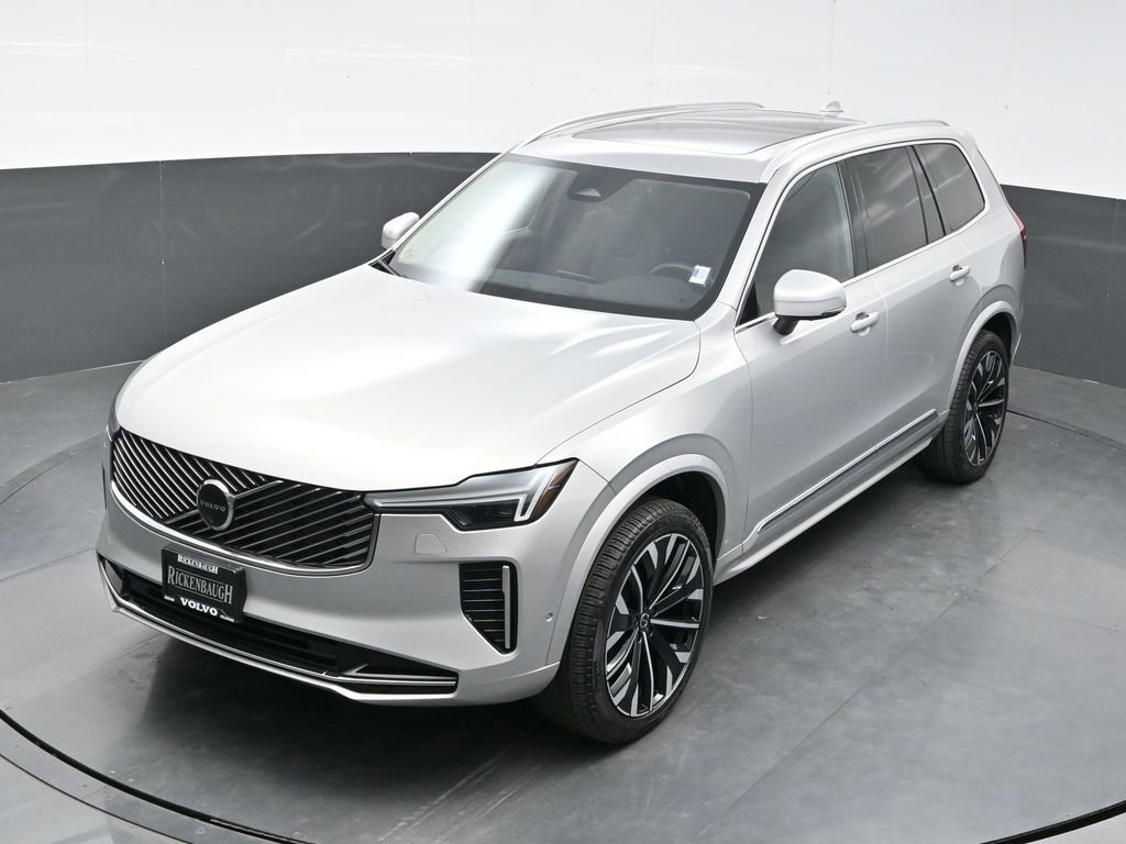 Used 2025 Volvo XC90 B6 Plus image 32