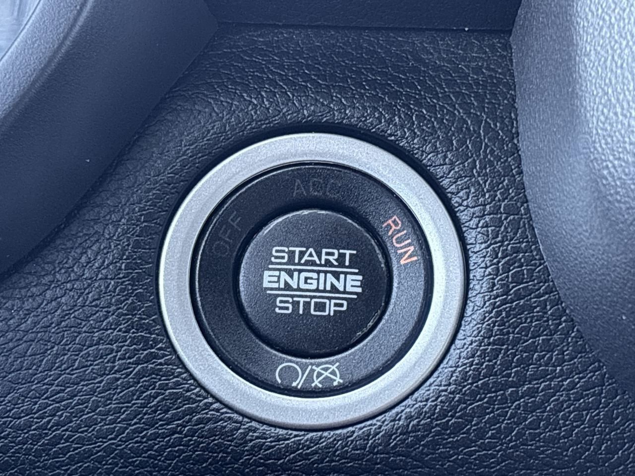 Used 2024 RAM 2500 Big Horn image 28