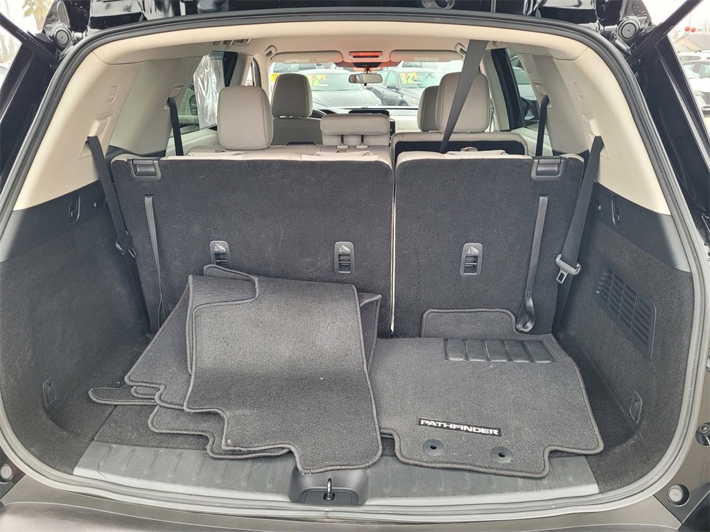 Used 2024 Nissan Pathfinder SV image 27