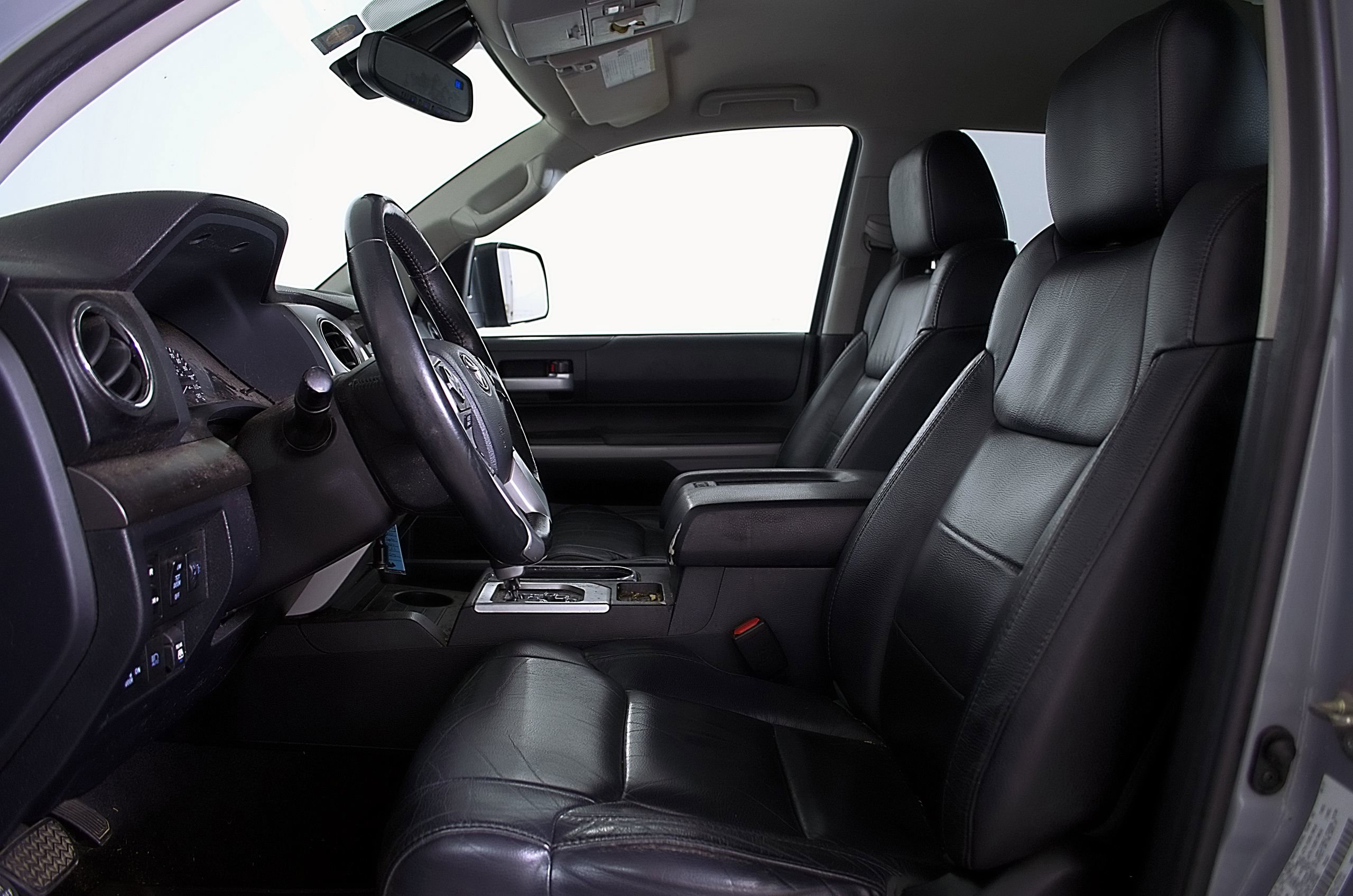 Used 2020 Toyota Tundra SR5 w/ SR5 Leather Package RWD image 12