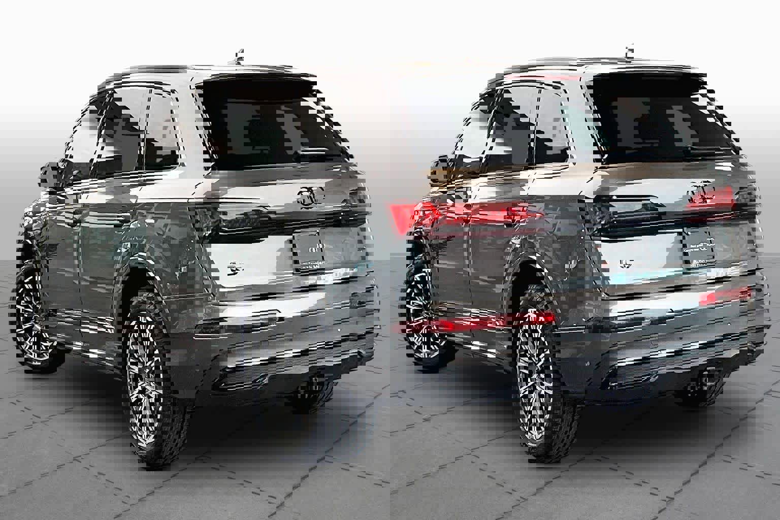 Used 2023 Audi Q7 2.0T Premium Plus w/ Premium Plus Package image 12