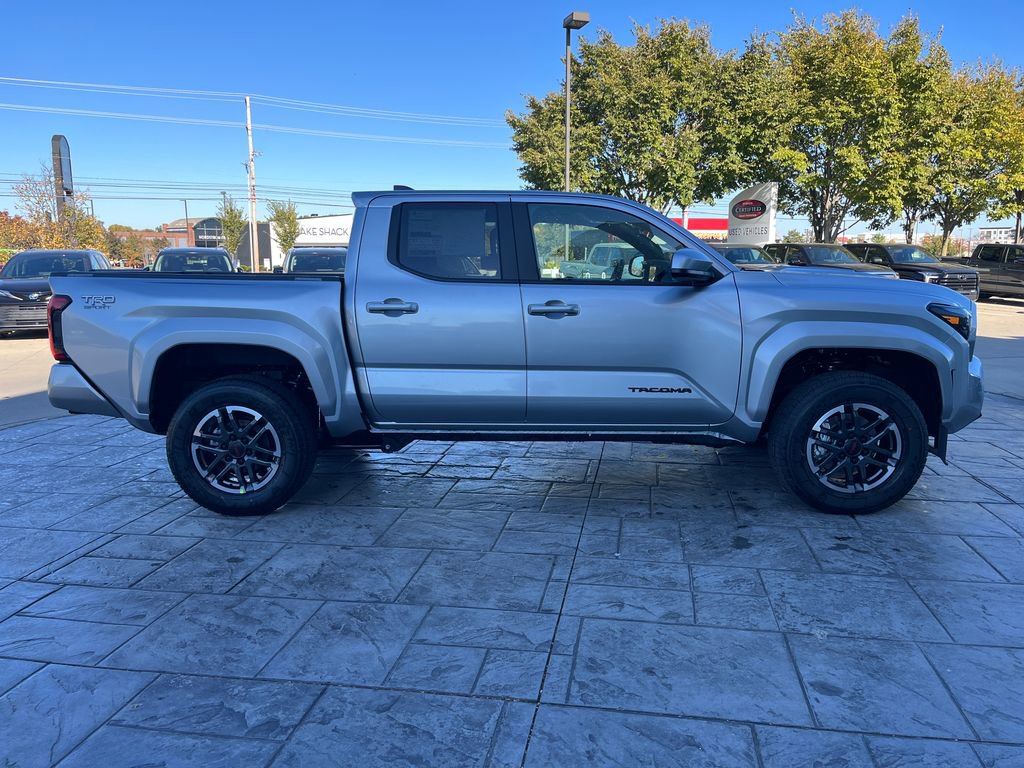 New 2025 Toyota Tacoma TRD Sport image 6