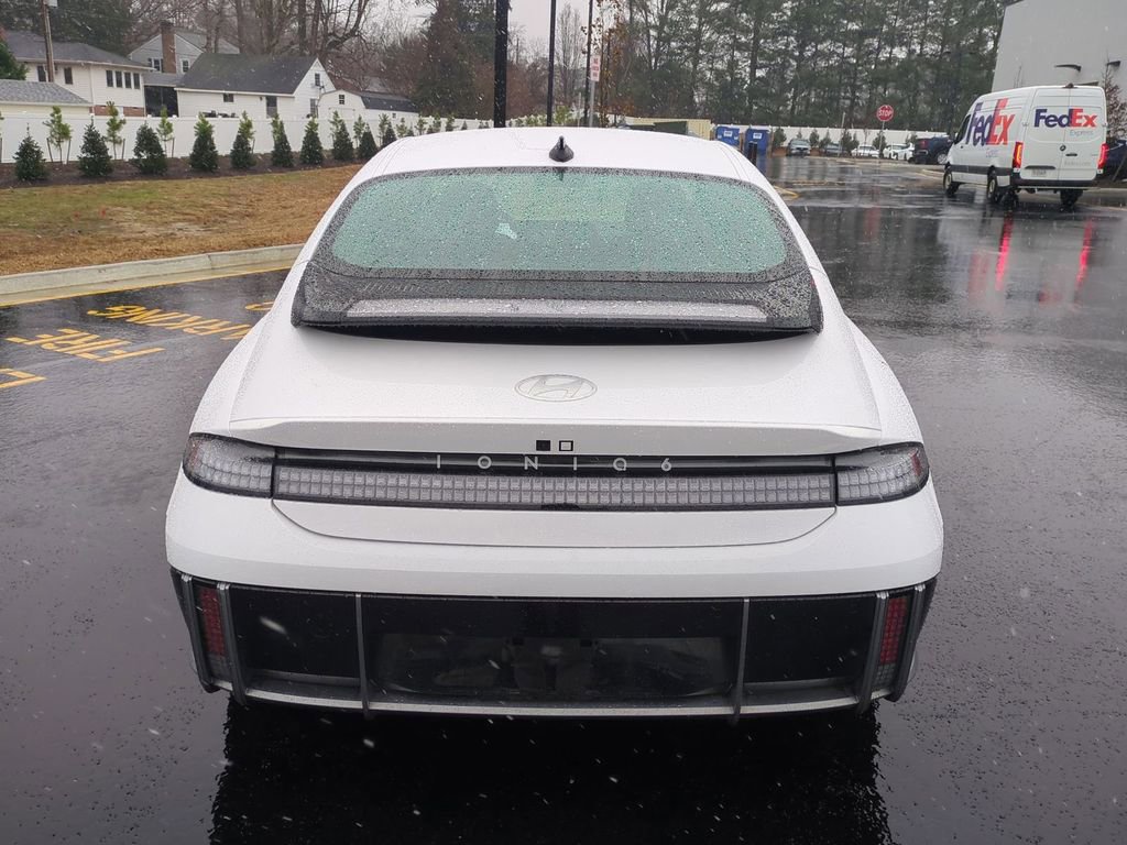 Used 2023 Hyundai Ioniq 6 SEL image 5