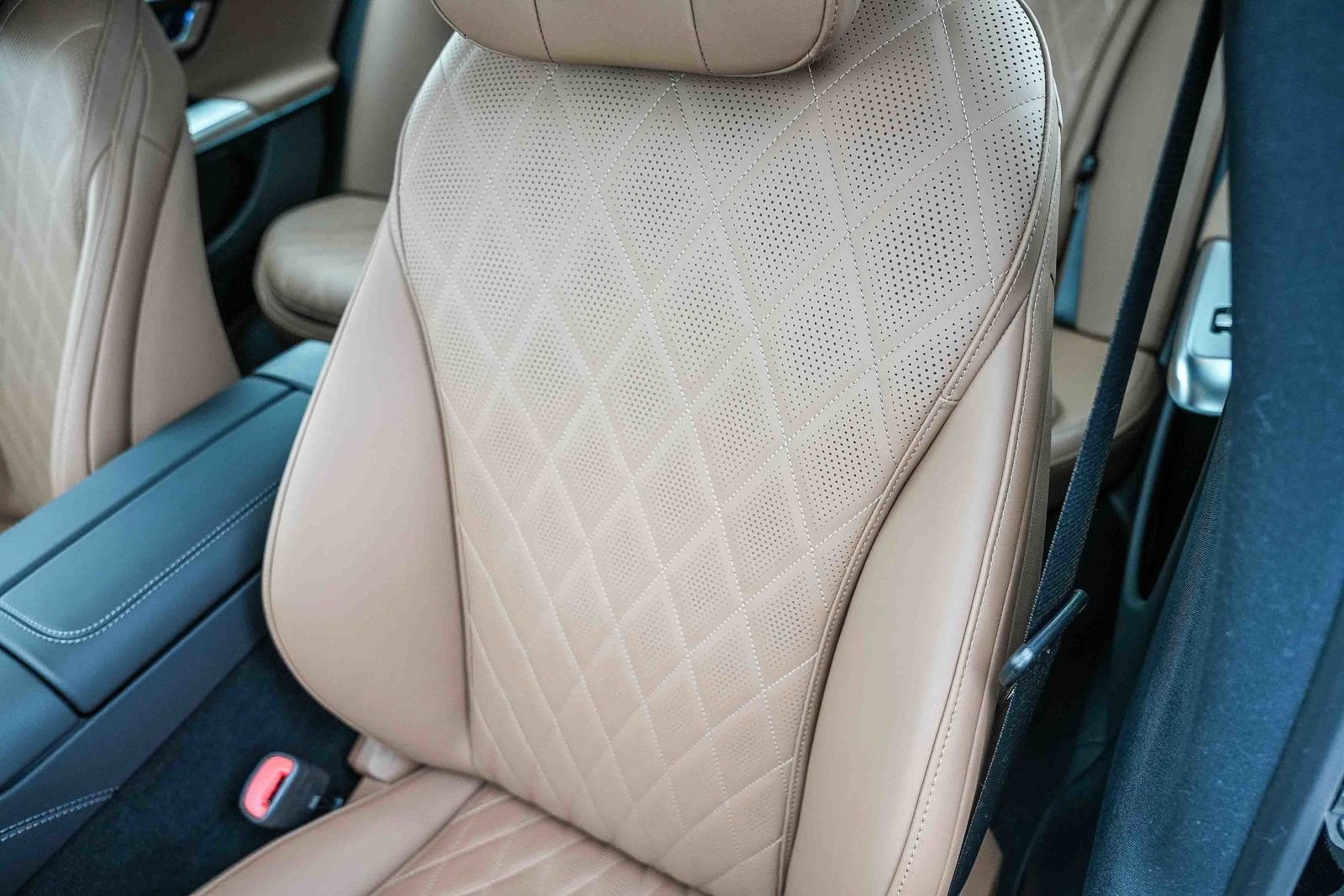 Used 2026 Mercedes-Benz E 450 4MATIC Sedan image 25