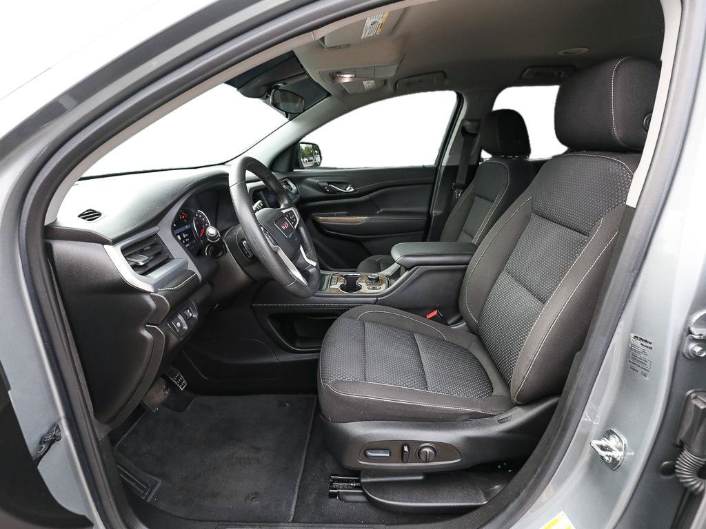 Used 2023 GMC Acadia SLE w/ Driver Convenience Package FWD image 12