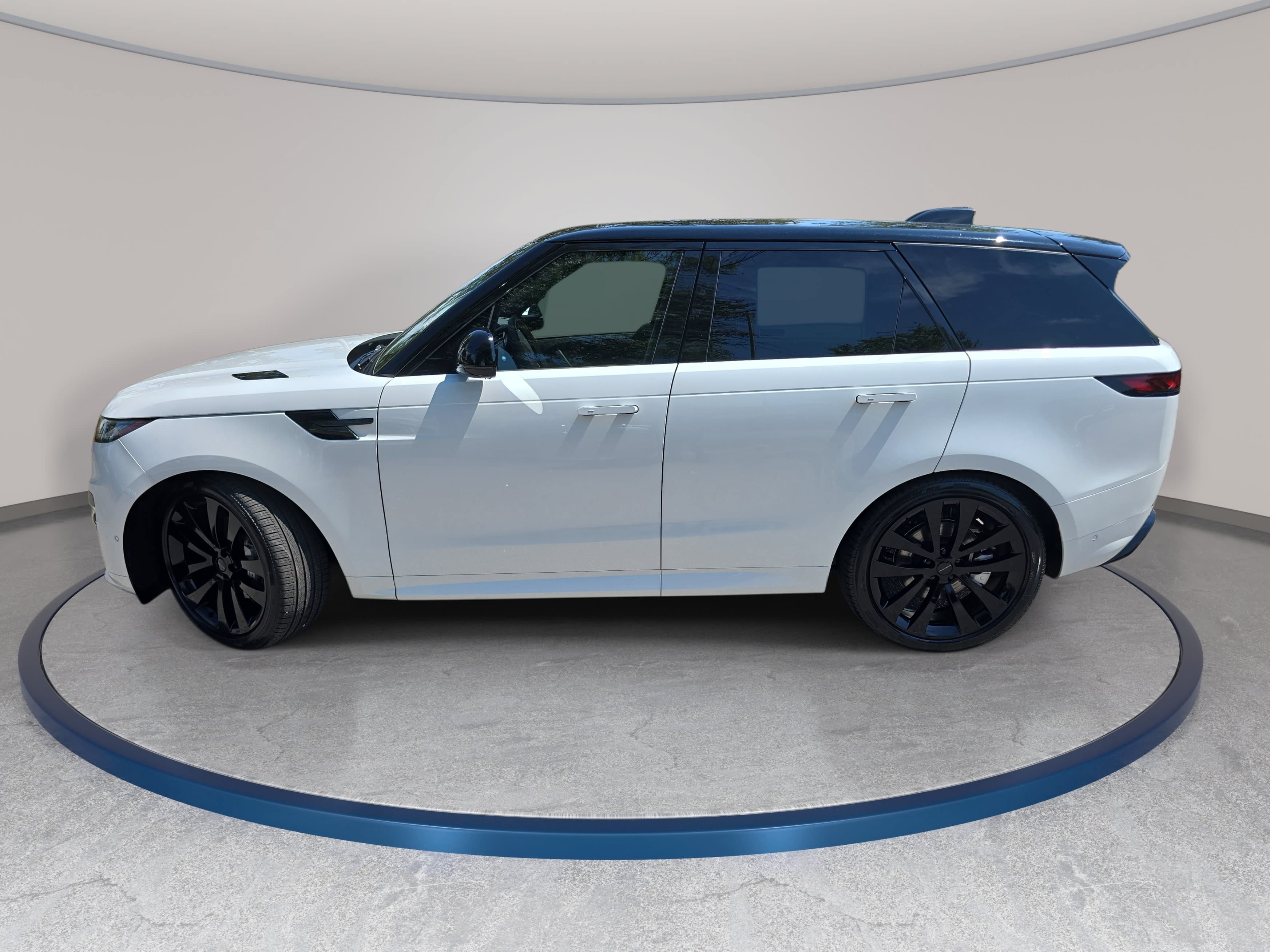 New 2026 Land Rover Range Rover Sport Dynamic SE AWD/4WD image 8