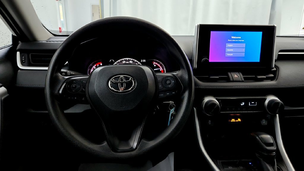 Certified 2024 Toyota RAV4 LE AWD/4WD image 30