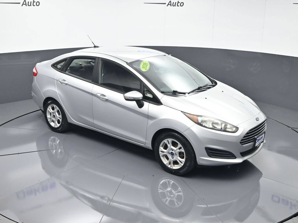 Used 2016 Ford Fiesta SE w/ Cold Weather Package FWD image 41