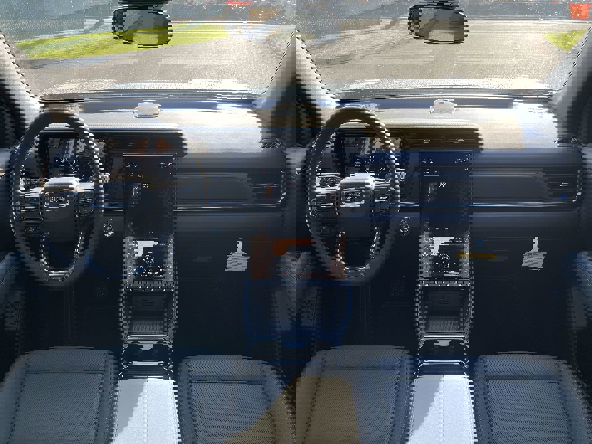 New 2026 GMC Terrain AT4 w/ Convenience Package III image 53