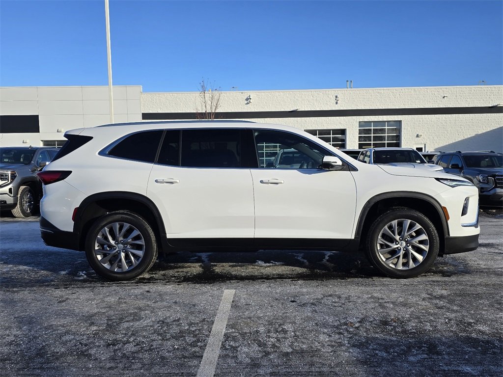 Certified 2025 Buick Enclave Preferred image 9
