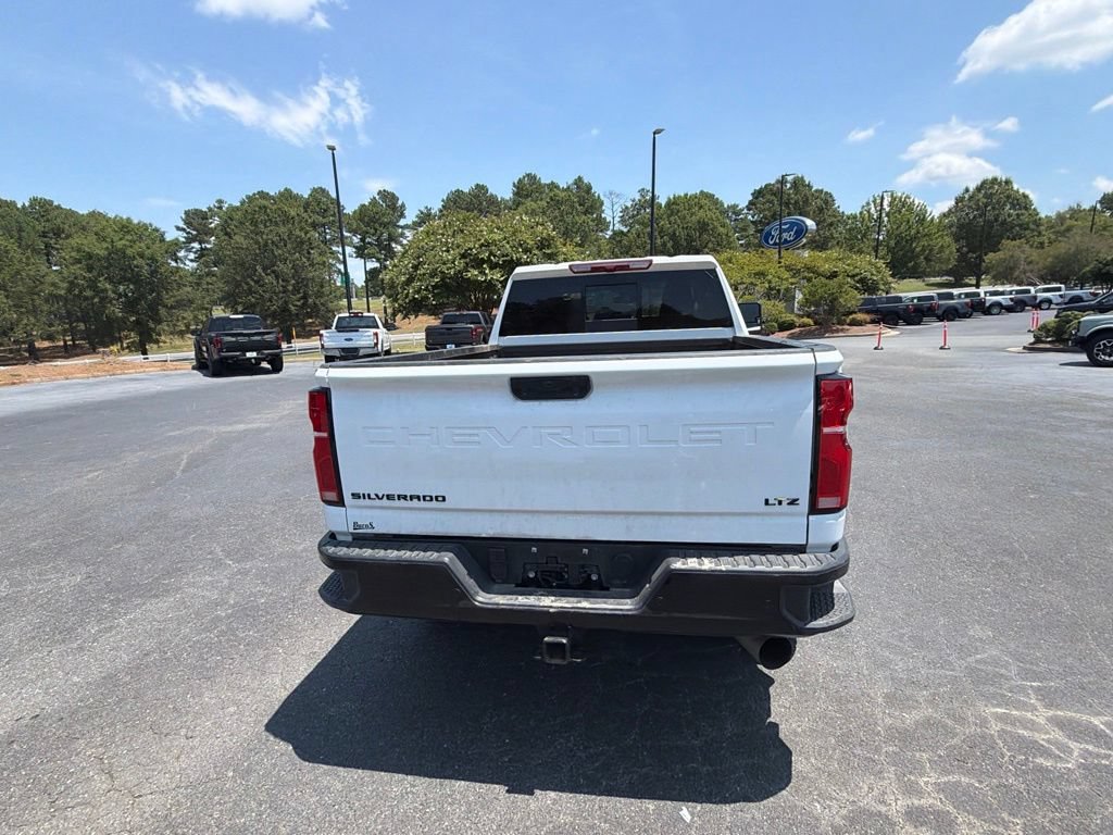 Used 2025 Chevrolet Silverado 2500 LTZ w/ Trail Boss Package AWD/4WD image 4