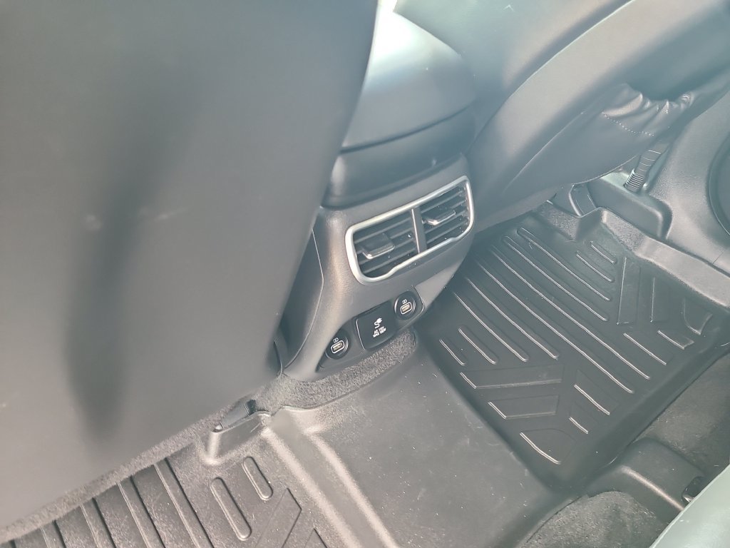 Used 2021 Hyundai Santa Fe Limited w/ Cargo Package AWD/4WD image 16