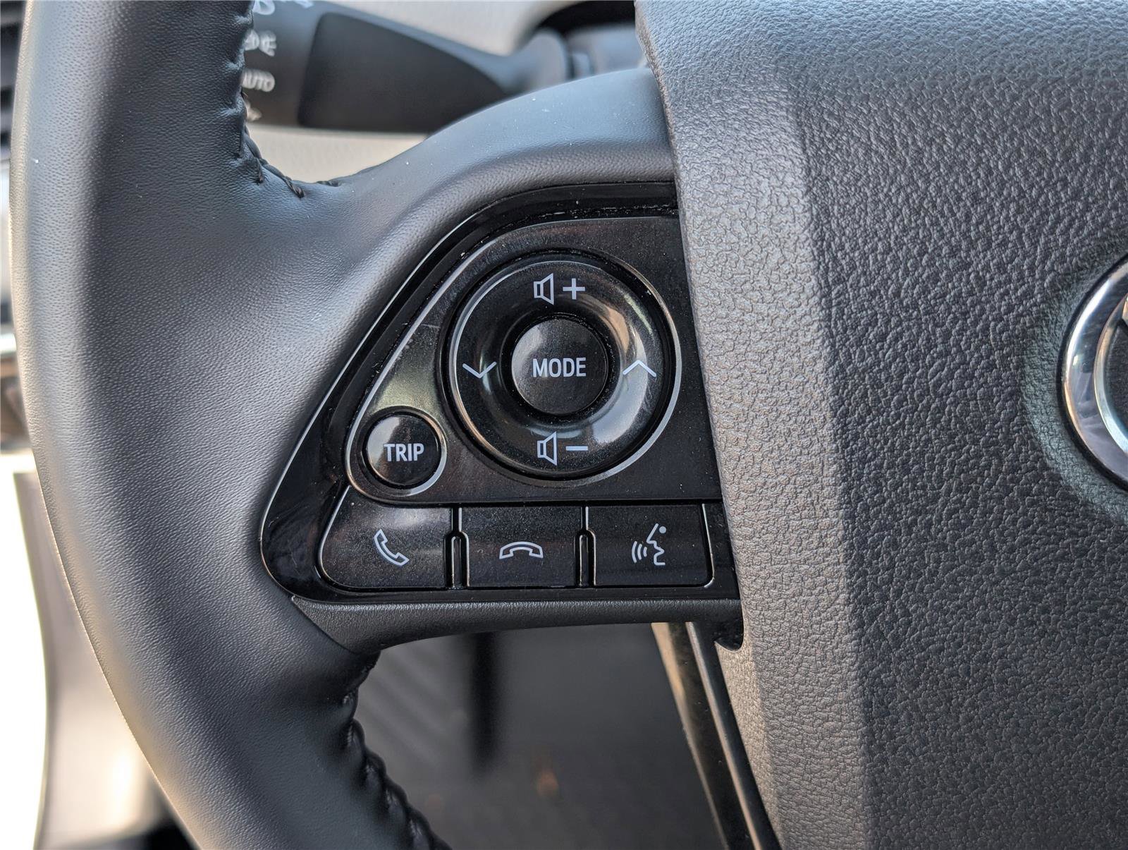 Used 2021 Toyota Prius Prime XLE image 23