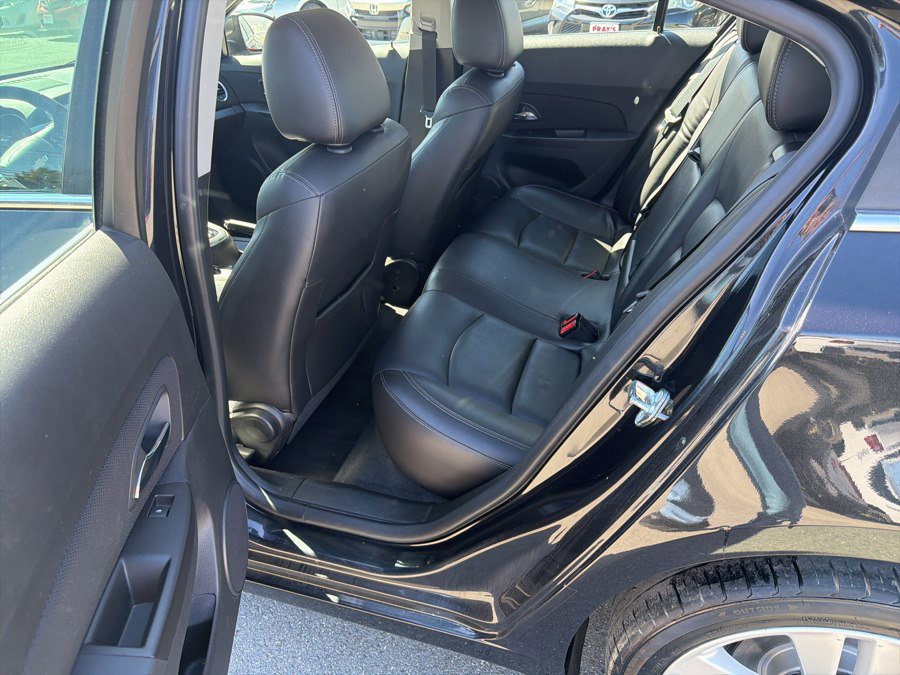 Used 2016 Chevrolet Cruze LTZ FWD image 5