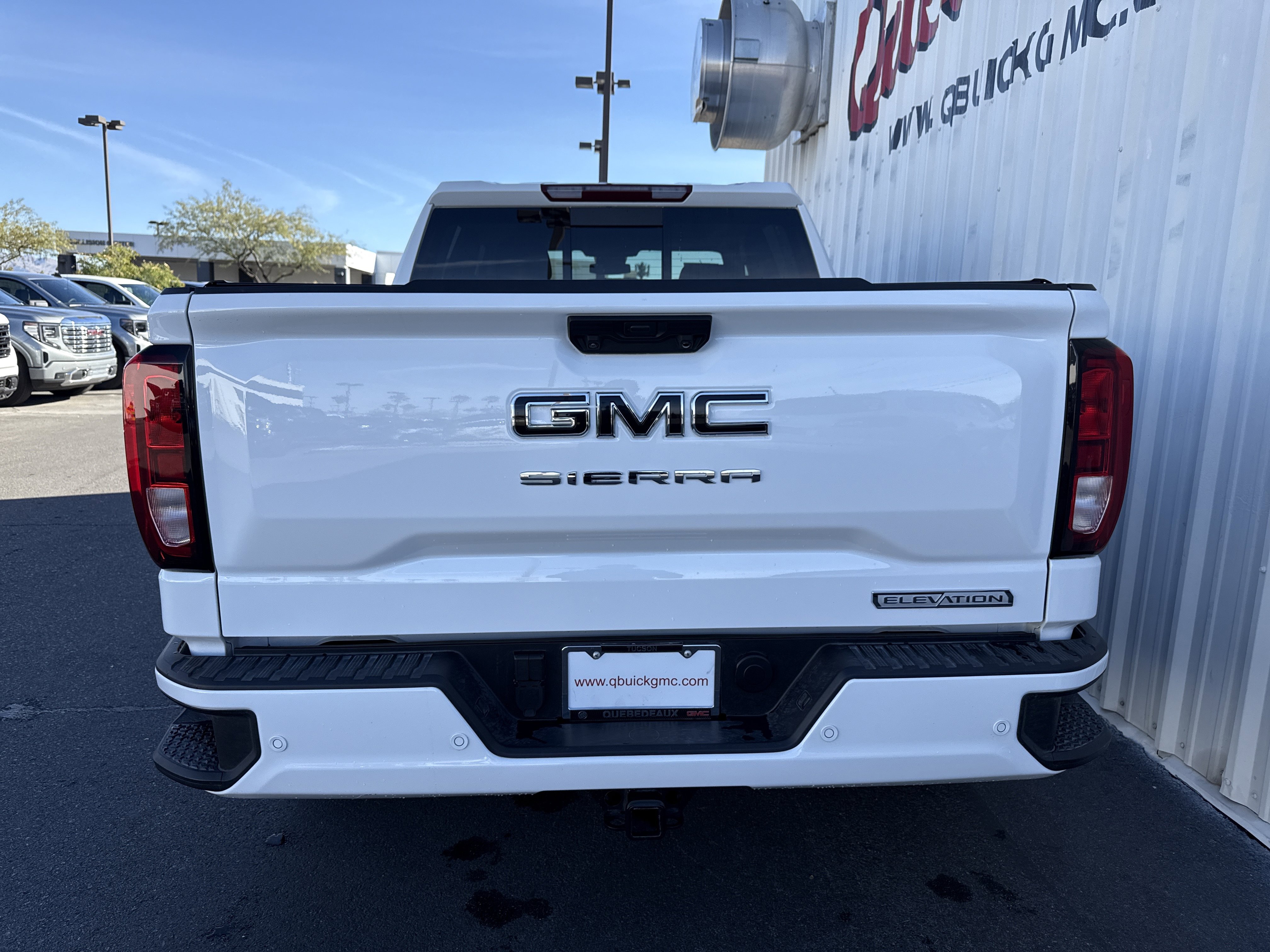 Used 2025 GMC Sierra 1500 Elevation w/ Elevation Premium Package image 8