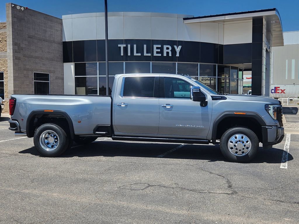 New 2025 GMC Sierra 3500 Denali Ultimate image 1