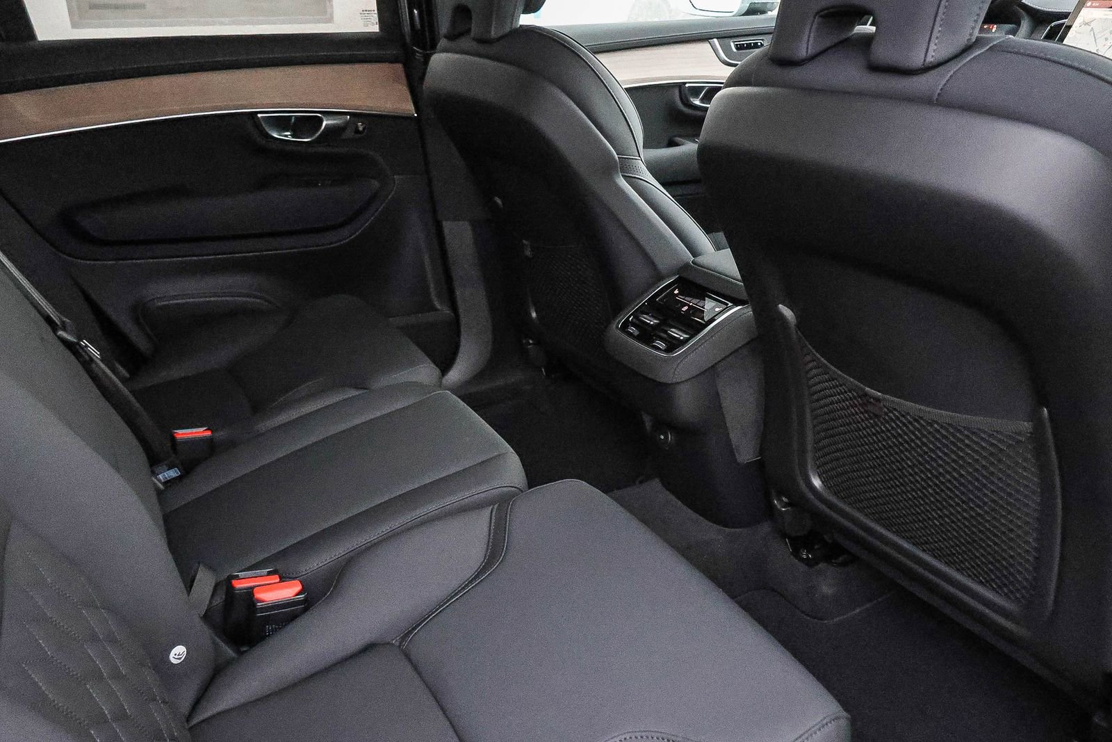 New 2026 Volvo XC90 B5 Core image 20