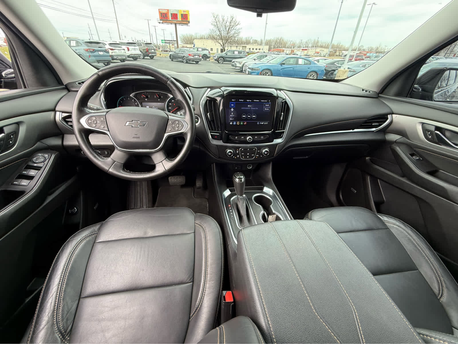 Used 2020 Chevrolet Traverse RS image 11