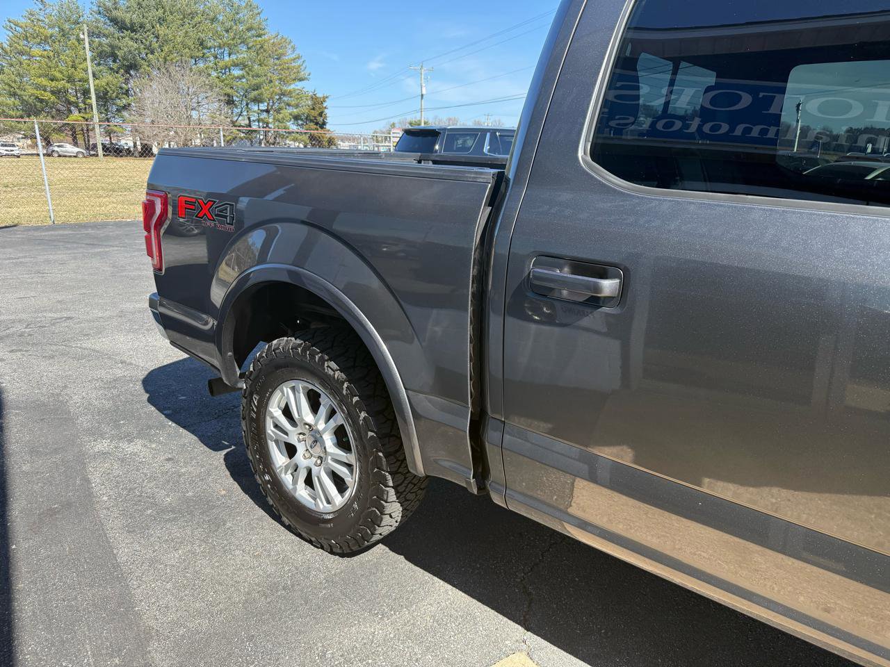 Used 2016 Ford F150 Lariat w/ Equipment Group 501A Mid image 6