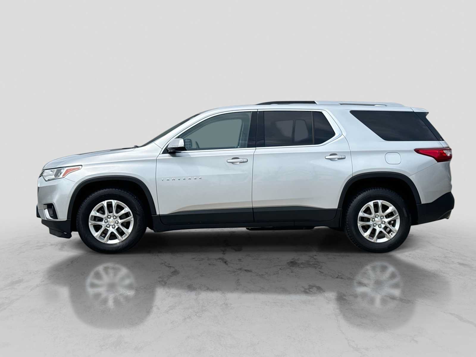 Used 2018 Chevrolet Traverse LT AWD/4WD image 3