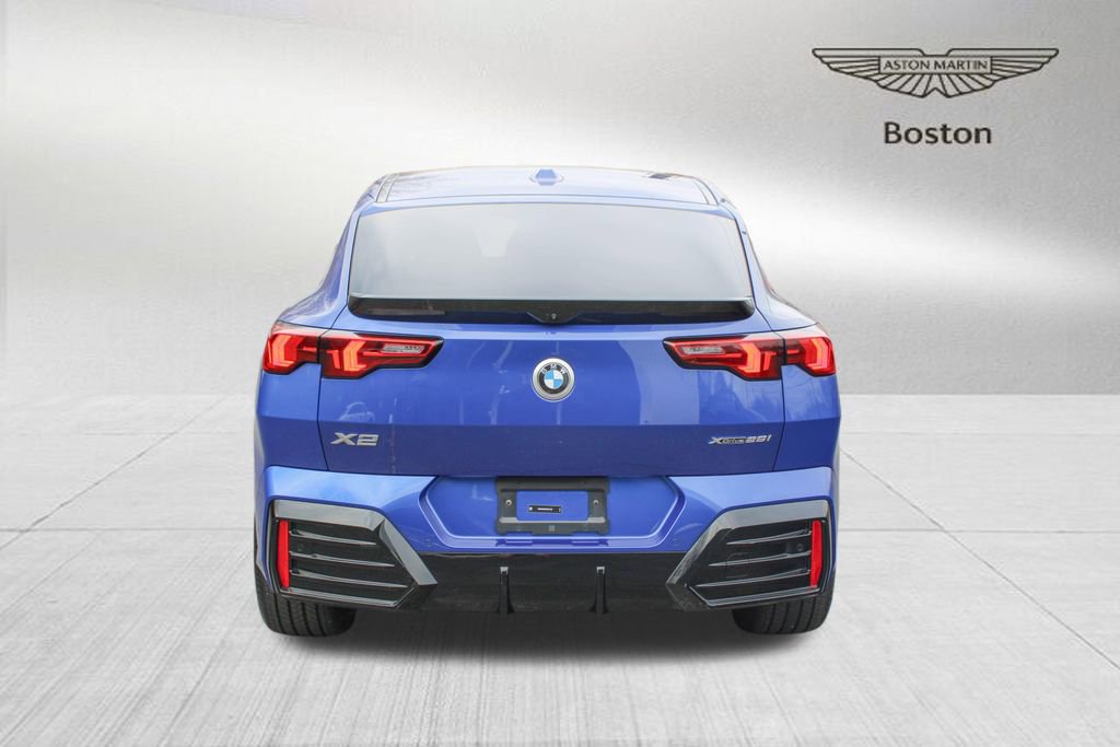 Used 2026 BMW X2 xDrive28i image 3